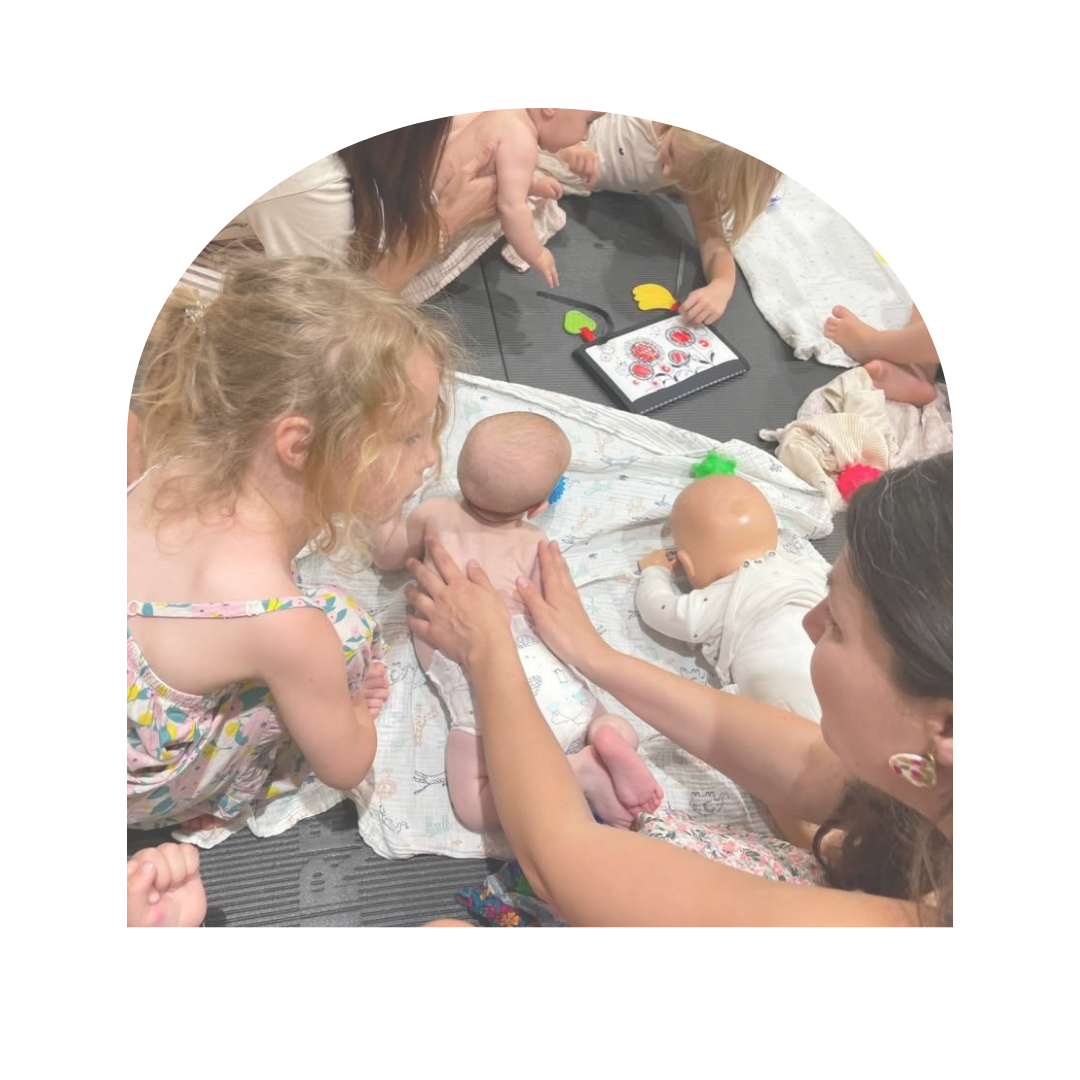 ateliers parents enfants - snoezelen - eveil & yoga - yoga enfant - parentalité - massage fratrie - atelier fratrie - massage bébé