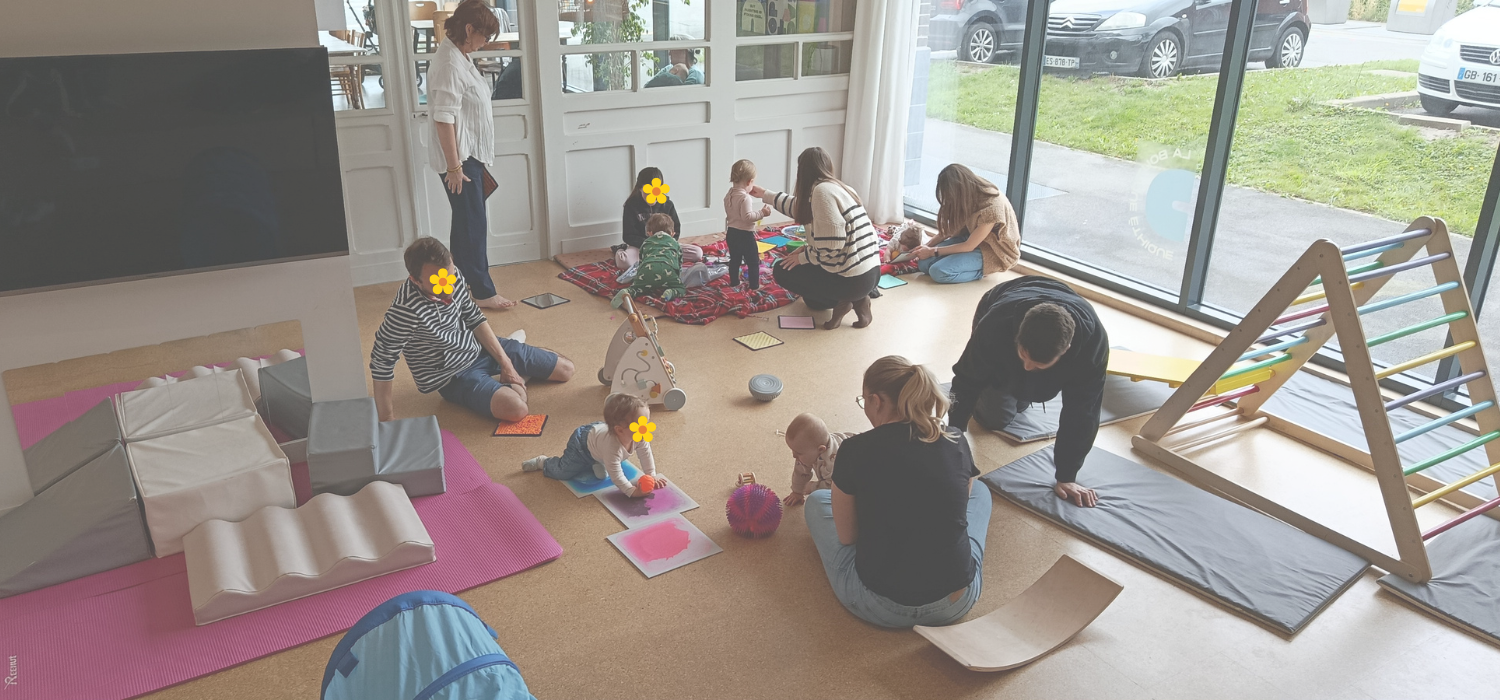 ateliers parents enfants - snoezelen - eveil & yoga - yoga enfant - parentalité - massage fratrie - atelier fratrie - massage bébé